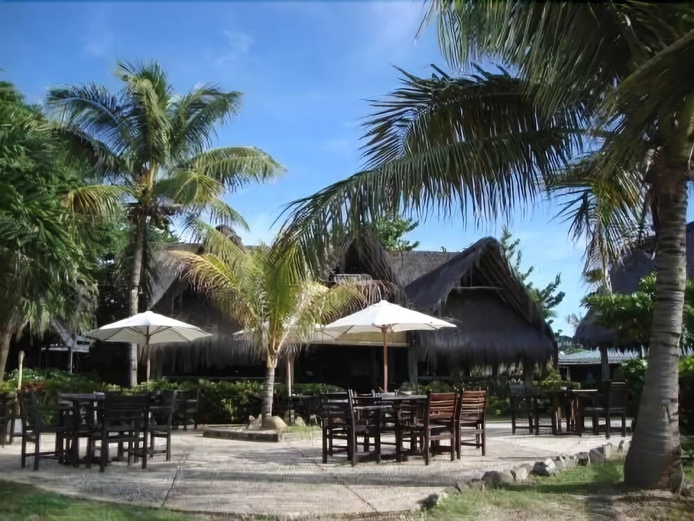 Tamarind Beach Hotel & Yacht Club