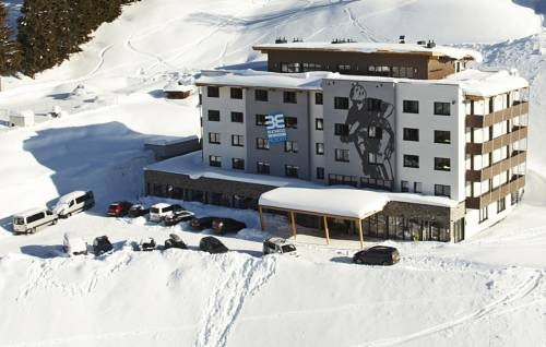 Young Generation Resort Buchegg