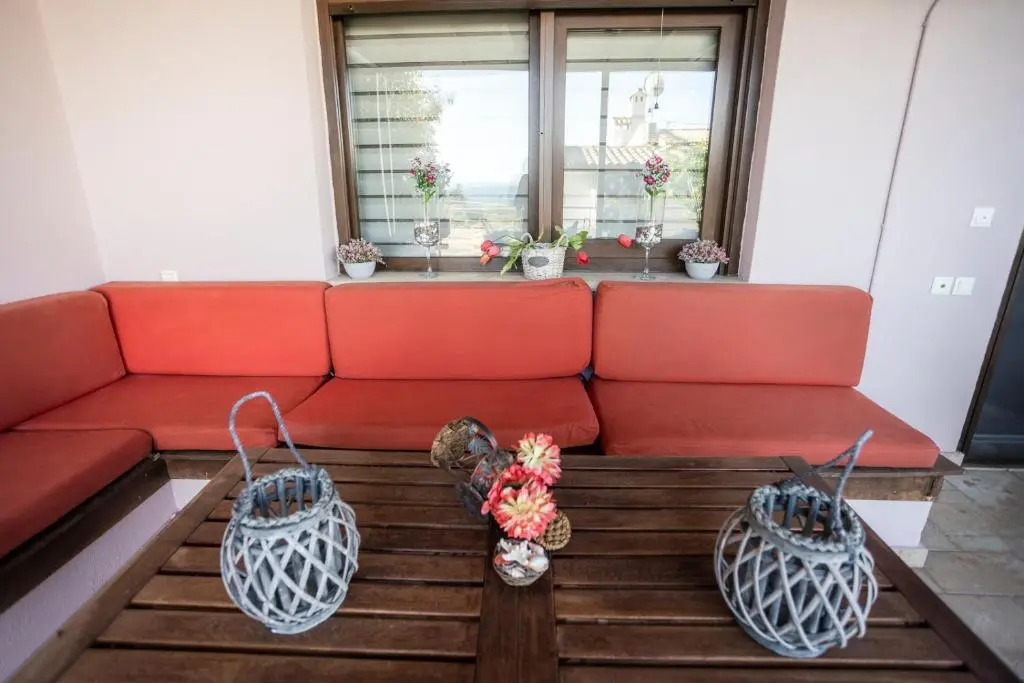 TwinStars apartment with courtyard and view