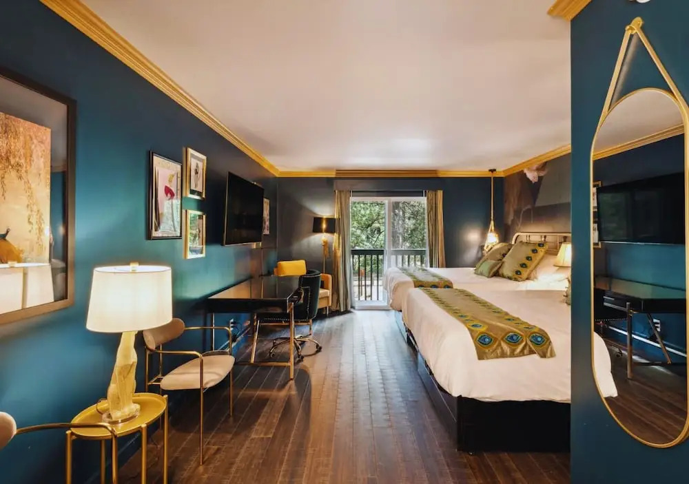 The Fainting Couch Boutique Hotel
