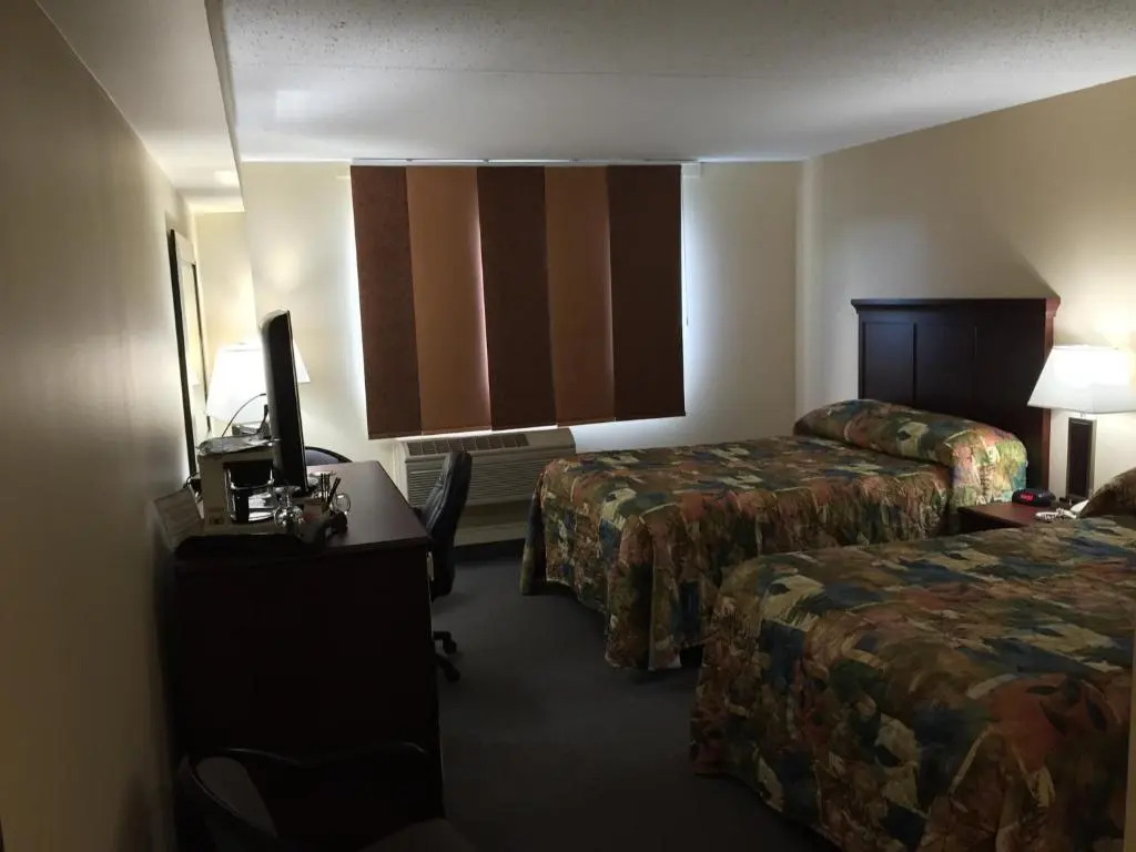 Lakeland Inn Hotel