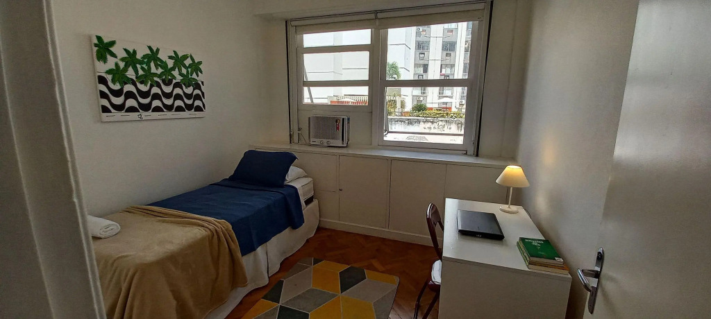 Apartamento De 3 Quartos Em Copacabana | Cl 91/302