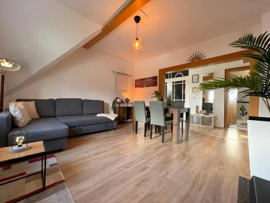 Suite Dilara by NINJA SPACES - 105QM Maisonette, Netflix, Garten, Parkplatz