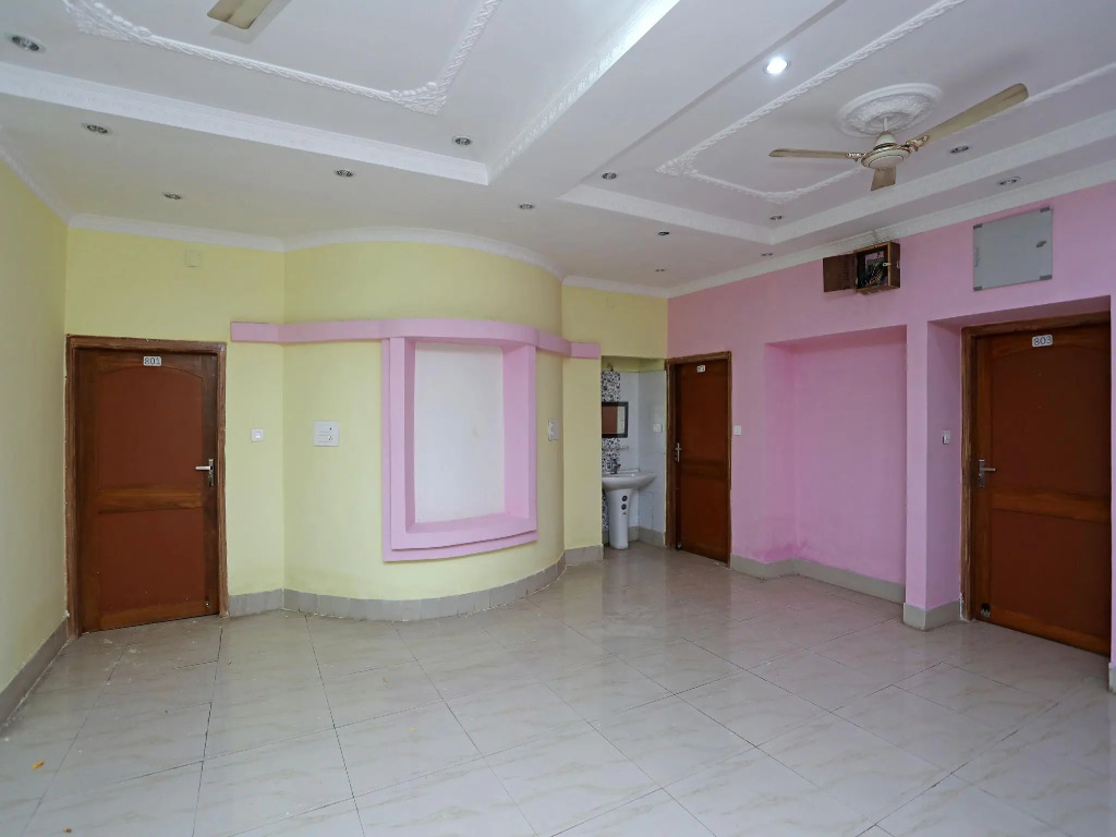 OYO Flagship 12005 Days Inn