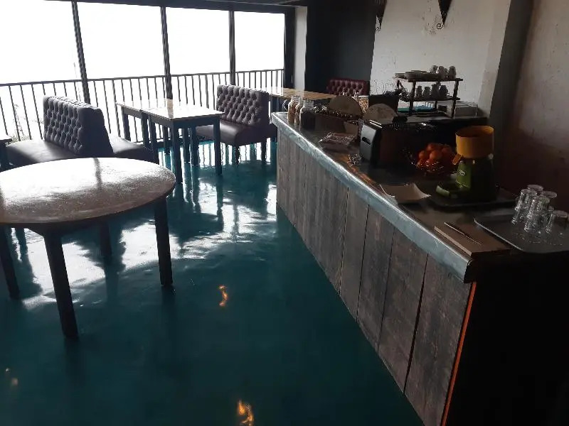 LOGIS HOTEL - La Petite Rade
