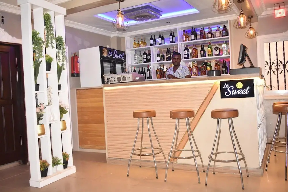 Bulon Hotel
