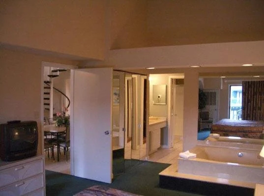 S.R Hotel