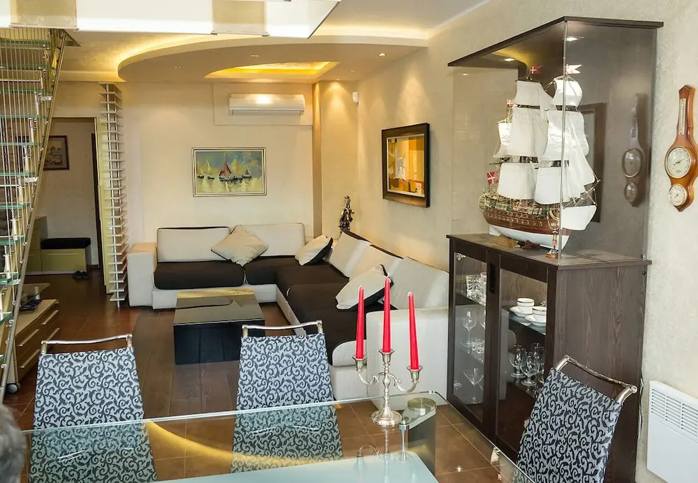 FM Luxury 3-BDR Penthouse with Pool & Terrace in Complex Katerina 1
