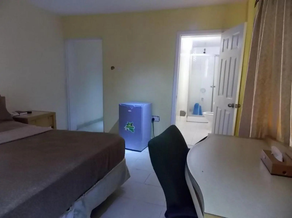 Mikagn Hotel And Suites
