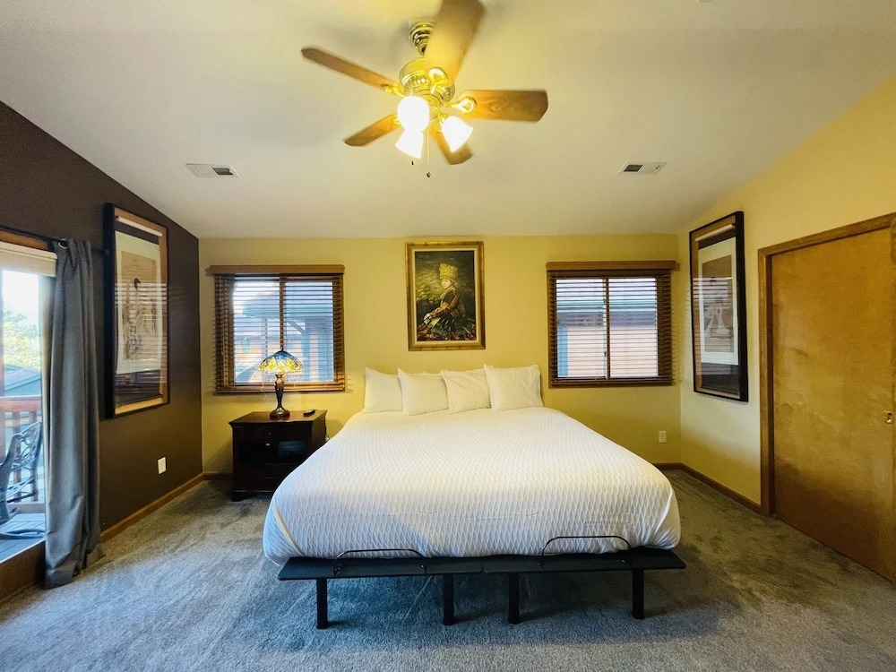 Elk Haven -- Ev #6079 3 Bedroom Condo by RedAwning