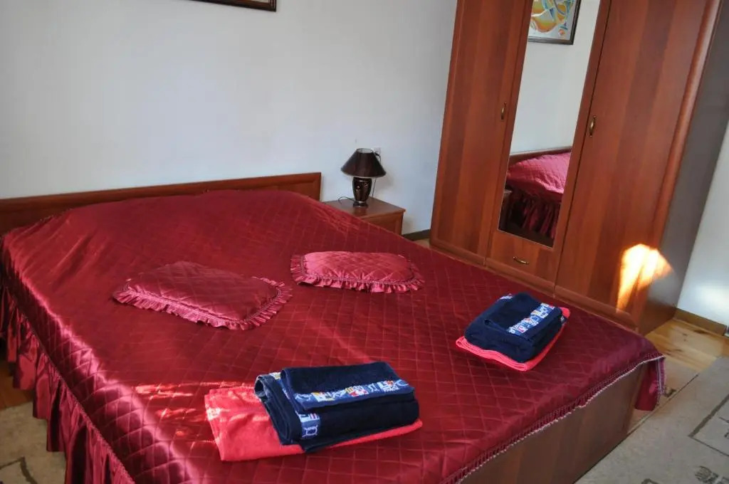 Guest Rooms Biju