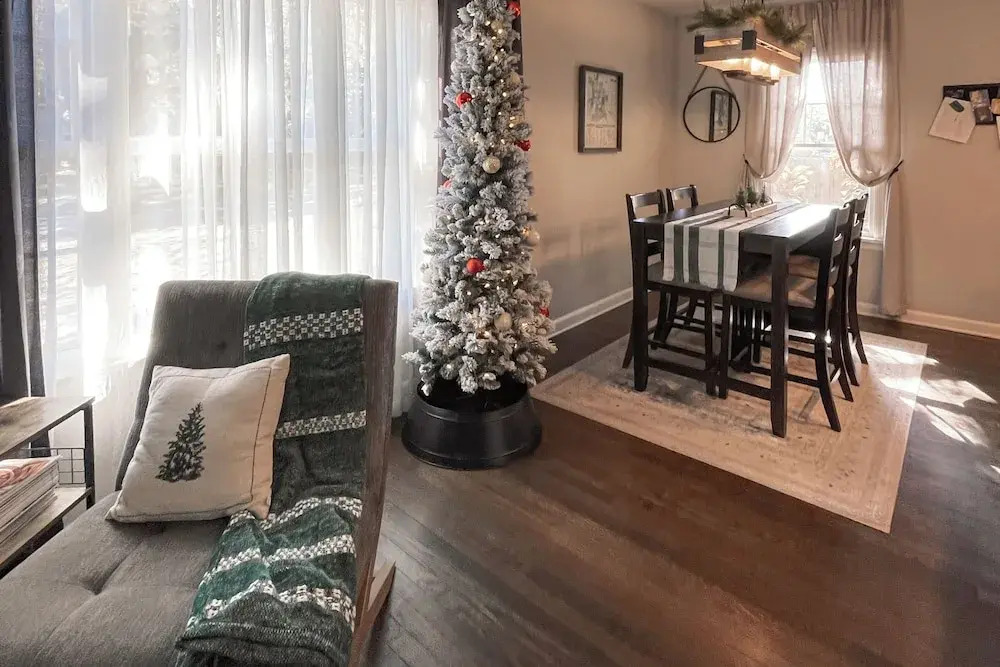 Dog-friendly Yard! Walkable Dixieland District Gem