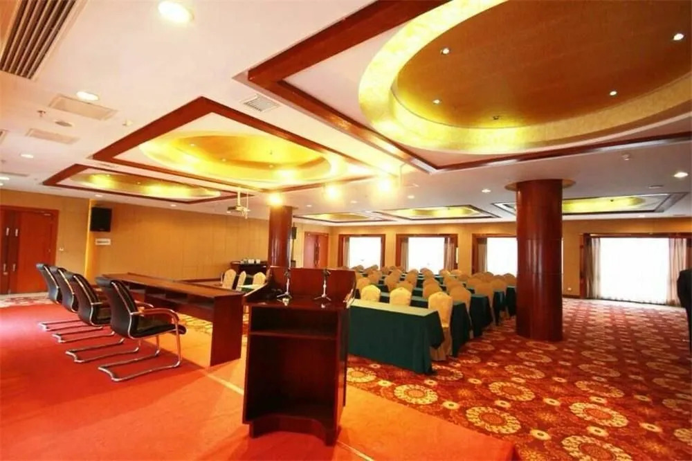 Weishan Mountain Hot Spring Villa