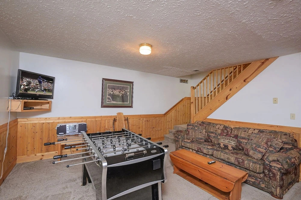 Pirates Cove by Heritage Cabin Rentals