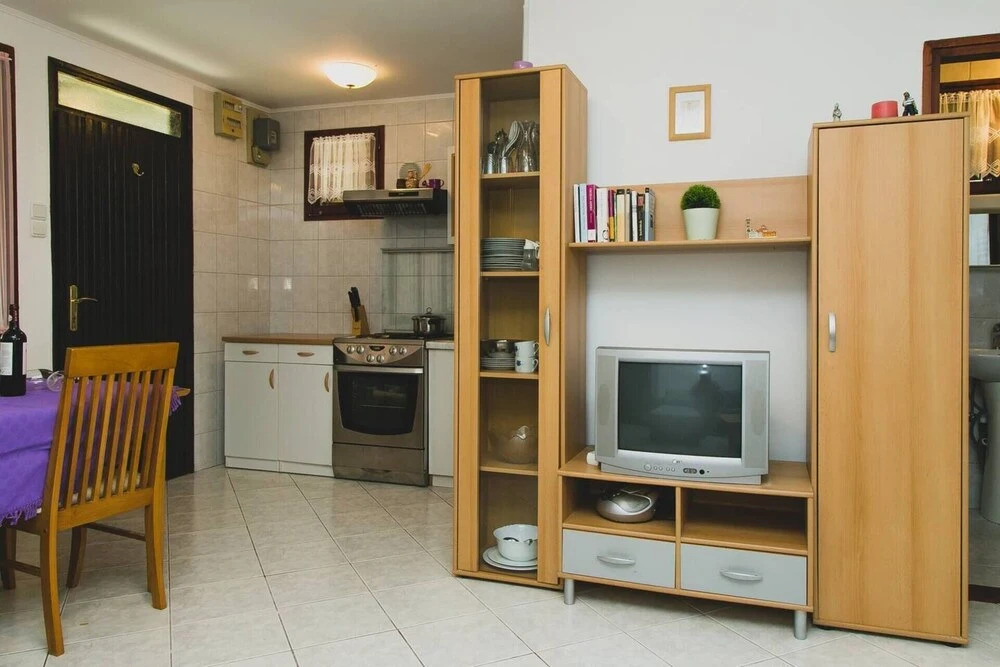 Charming 3-bed Apartment in Vrsi