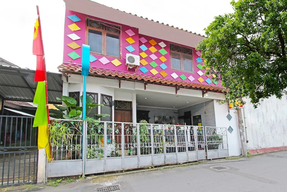 Trihakso Guest House near Kaliurang RedPartner