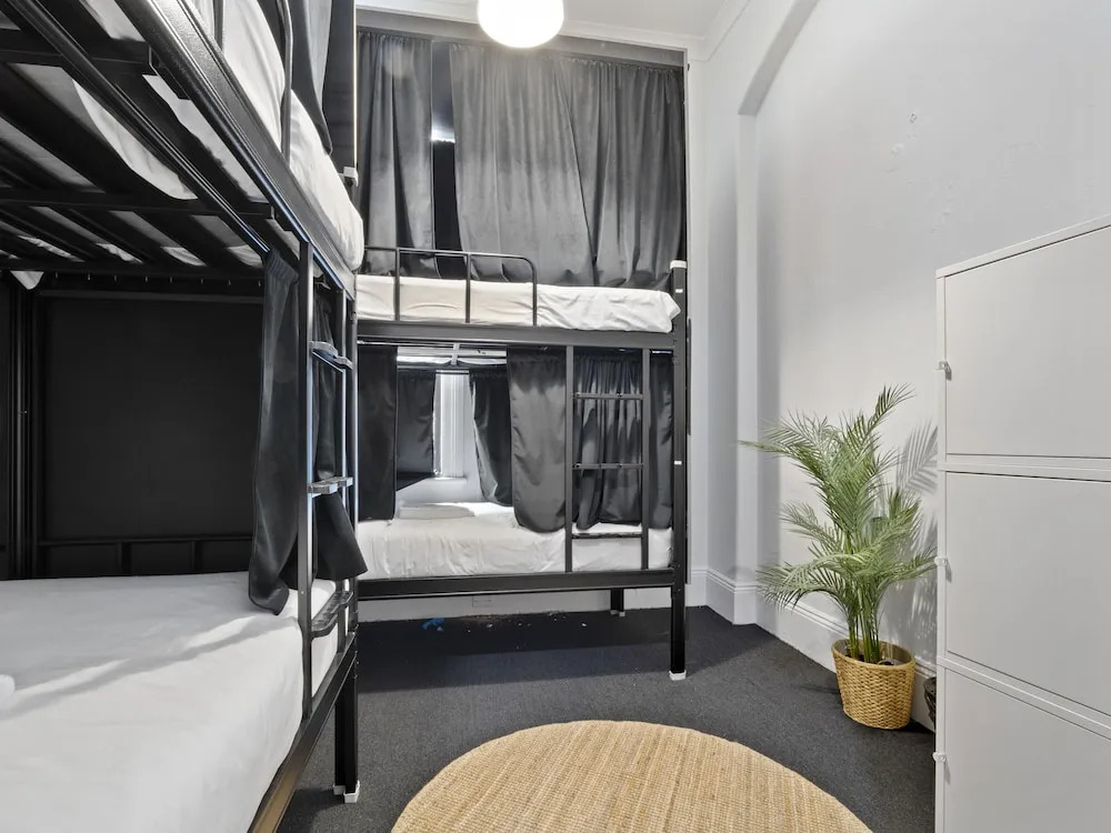 Darling Harbour Hostel - Near ICC
