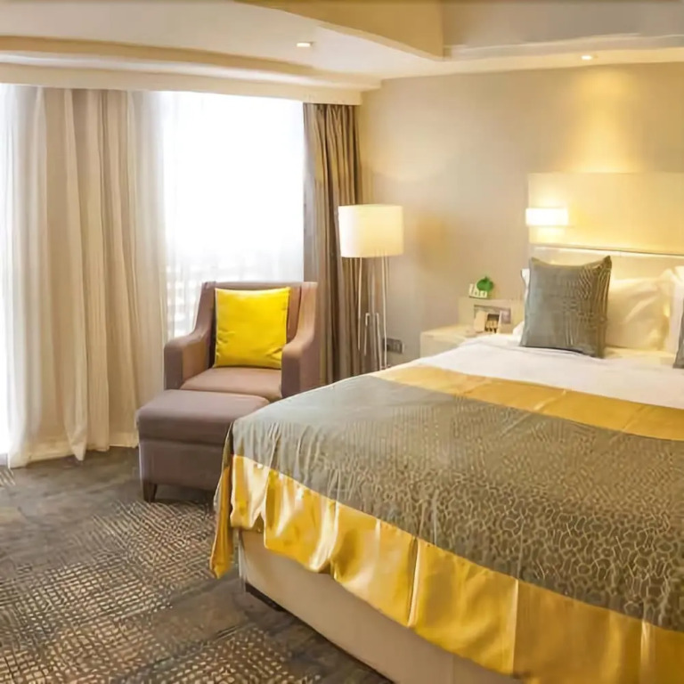 Golden NO.1 Hotel(黄金壹号酒店（陶瓷琉璃馆理工大店）)
