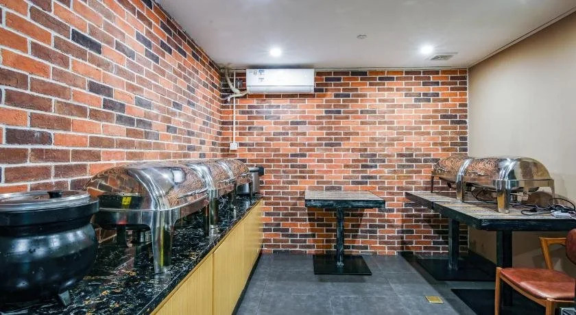 Maker Hotel