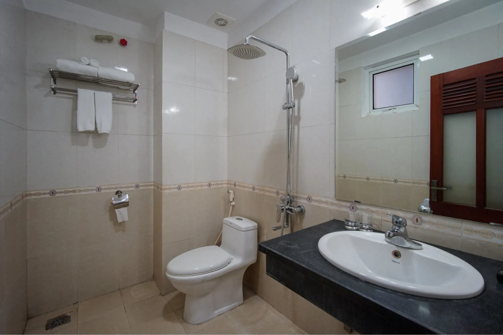 Super OYO Capital O 387 Bach Duong Hotel