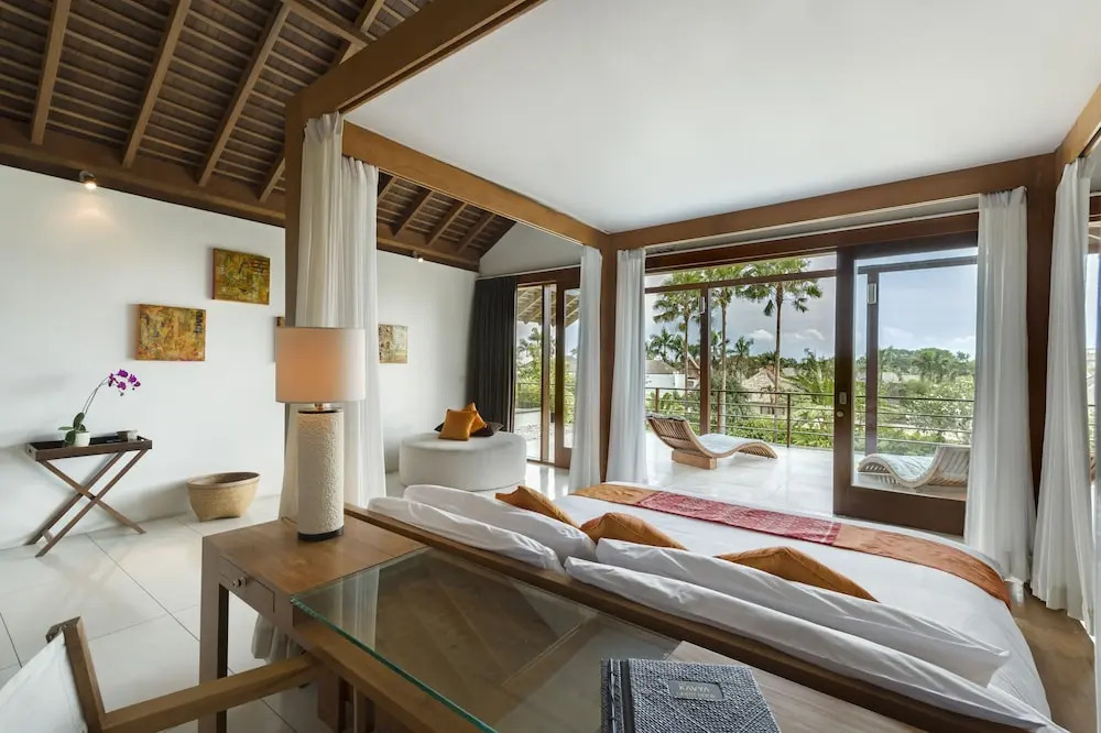 Villa Kavya - 8-minute walk from Berawa Beach