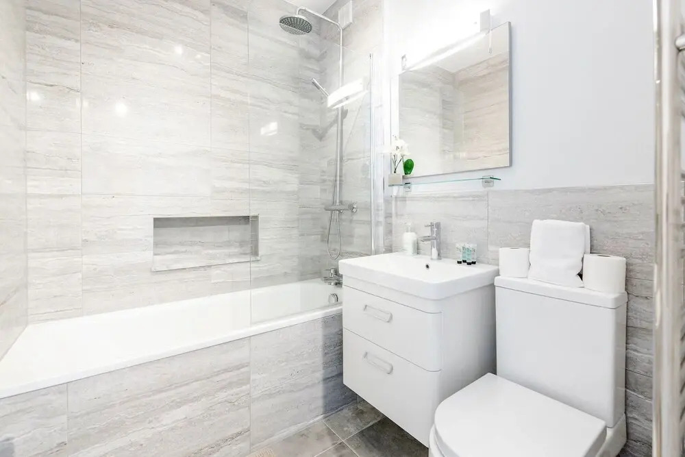 Stylish Riverview Apt with Roof Terrace