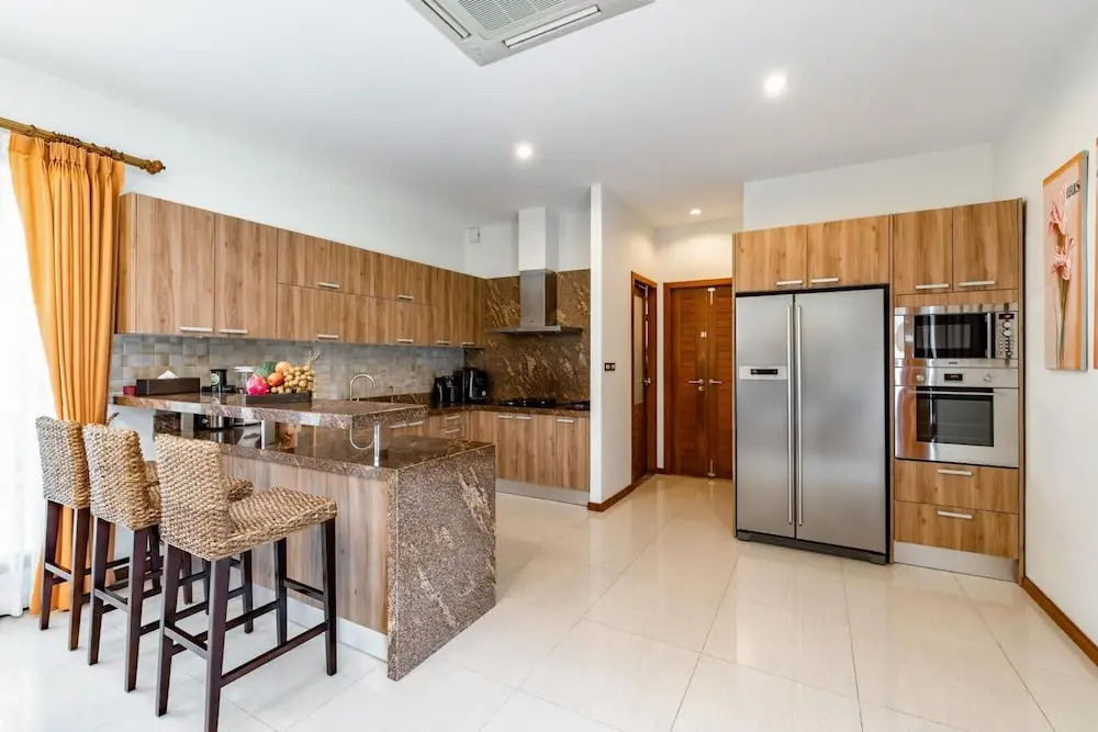 Champagne Villa Luxurious Tropical Pool Villa