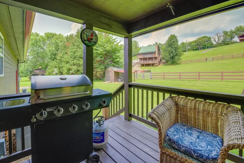 Sevierville Cabin w/ Private Hot Tub & Fire Pit