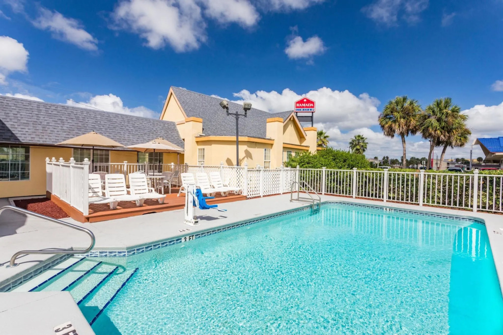 Motel 6 Lake City, FL   Medical Center