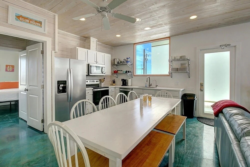 Terrace Landing #7 4 Bedroom Home by Redawning