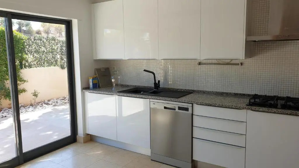 Luxury city Villa Olivia 10 - 15 min to the Beach Oura, private swimming pool