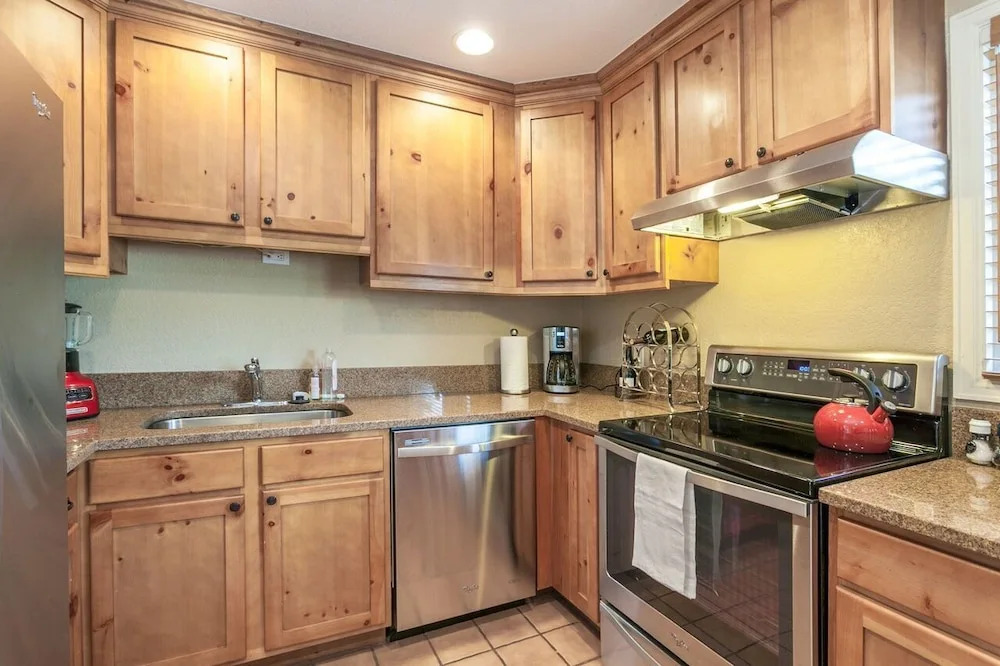 J1 Meadow Creek Miniums 3 Bedroom Condo by RedAwning