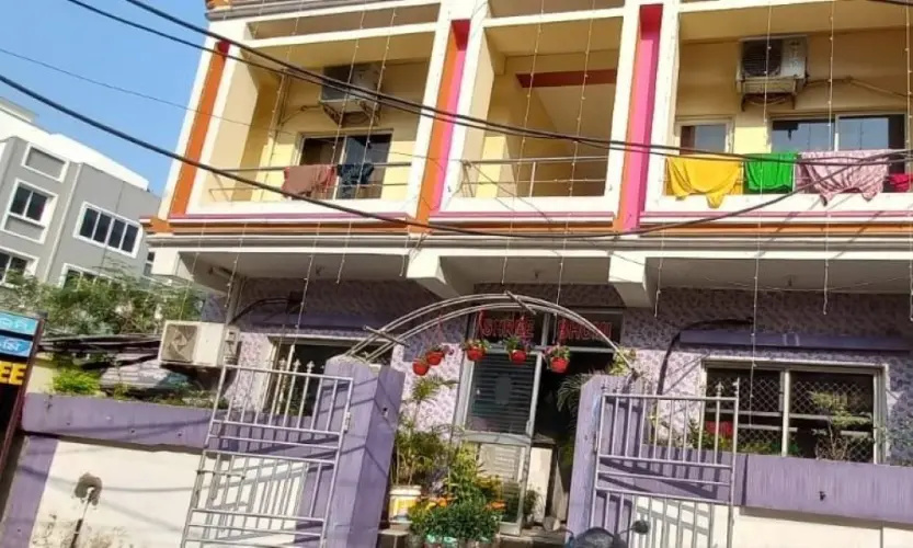 Goroomgo Shree Bhumi puri