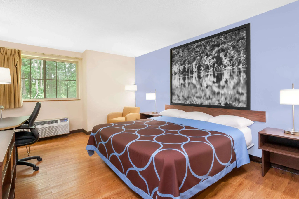 Super 8 by Wyndham Oneonta/Cooperstown