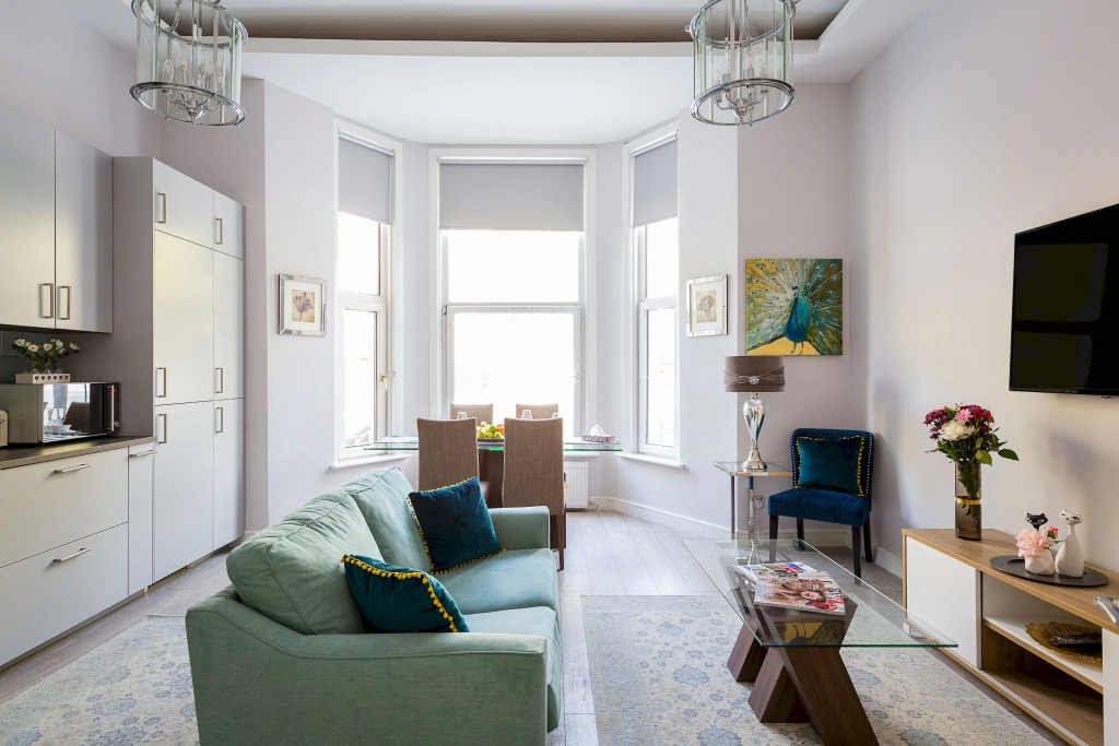 Cromwell Road 2-bed 2-bath Brand new Flat