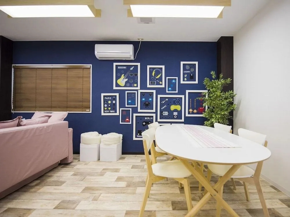 Very House Nippombashi A