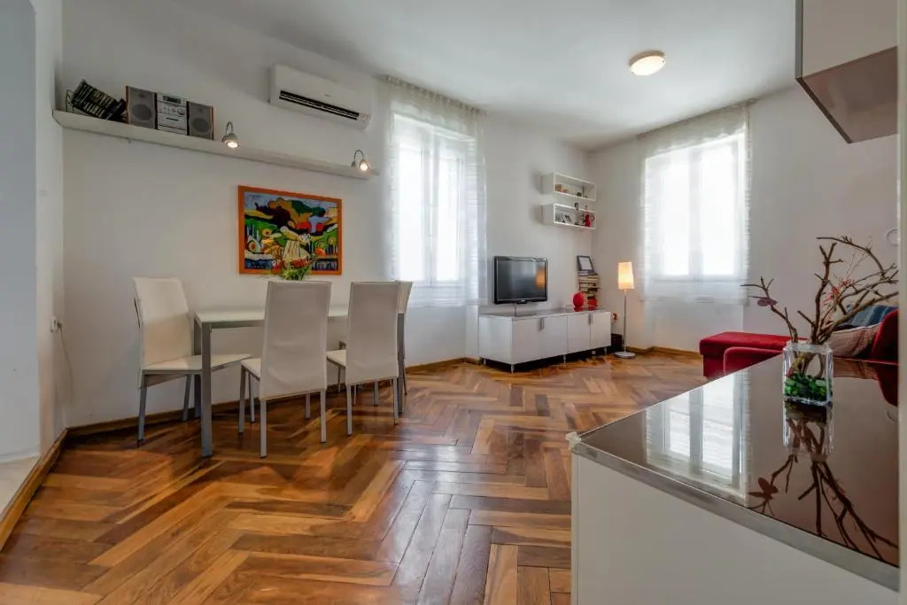 Bianca beach apartments