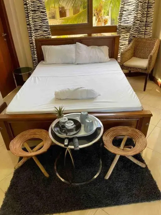 SeaOne Nyali Mombasa Private Studio w/ pool