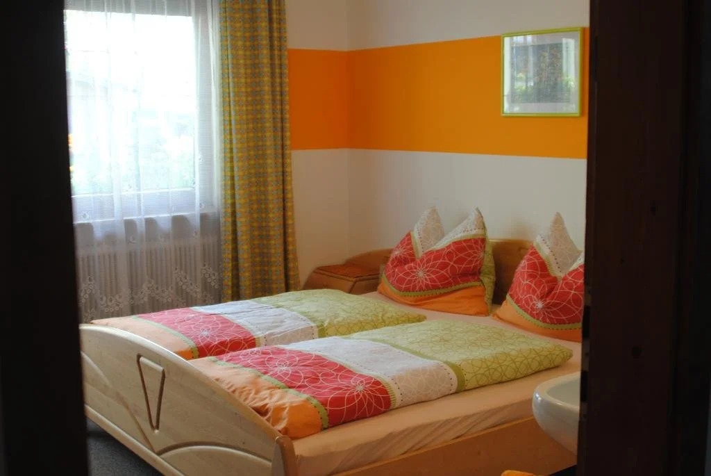 Haus Holaus Helga
