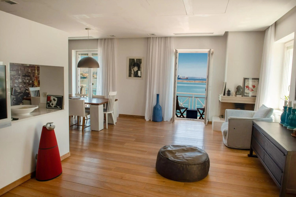 Sideratos Sea View City Apartment