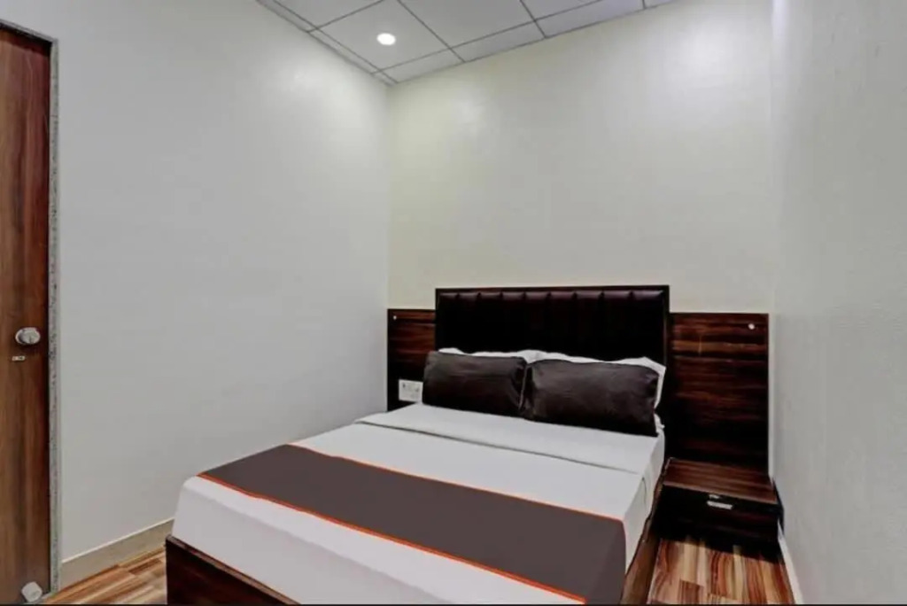 Gokuldham Banquet and Rooms