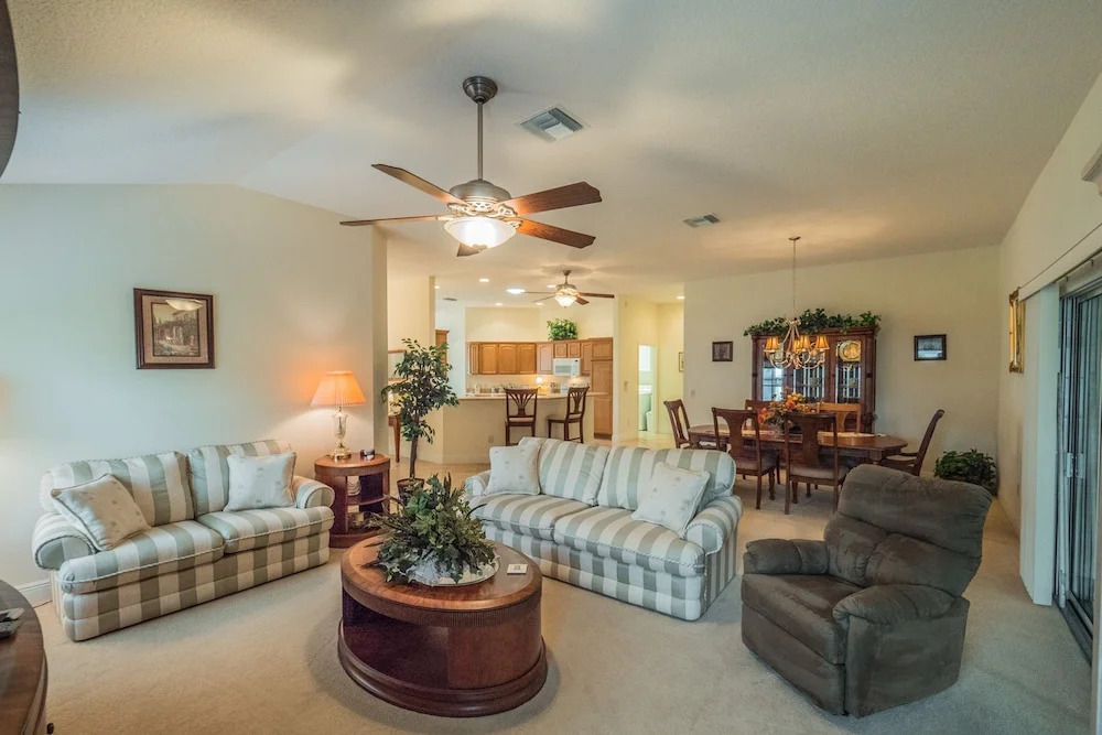 Gayle Mill Drive 1384 by White Pelican VR