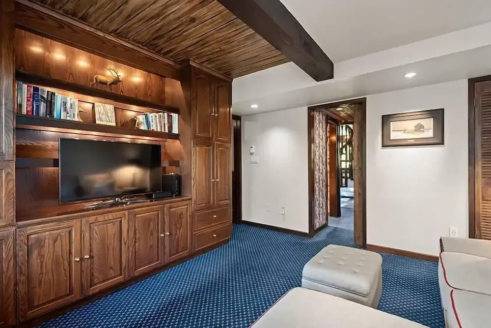 3 BR Penthouse w Hot-tub -mountain Views