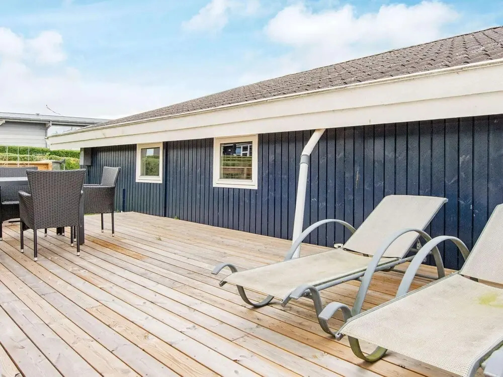 Vibrant Holiday Home in Juelsminde near Sea