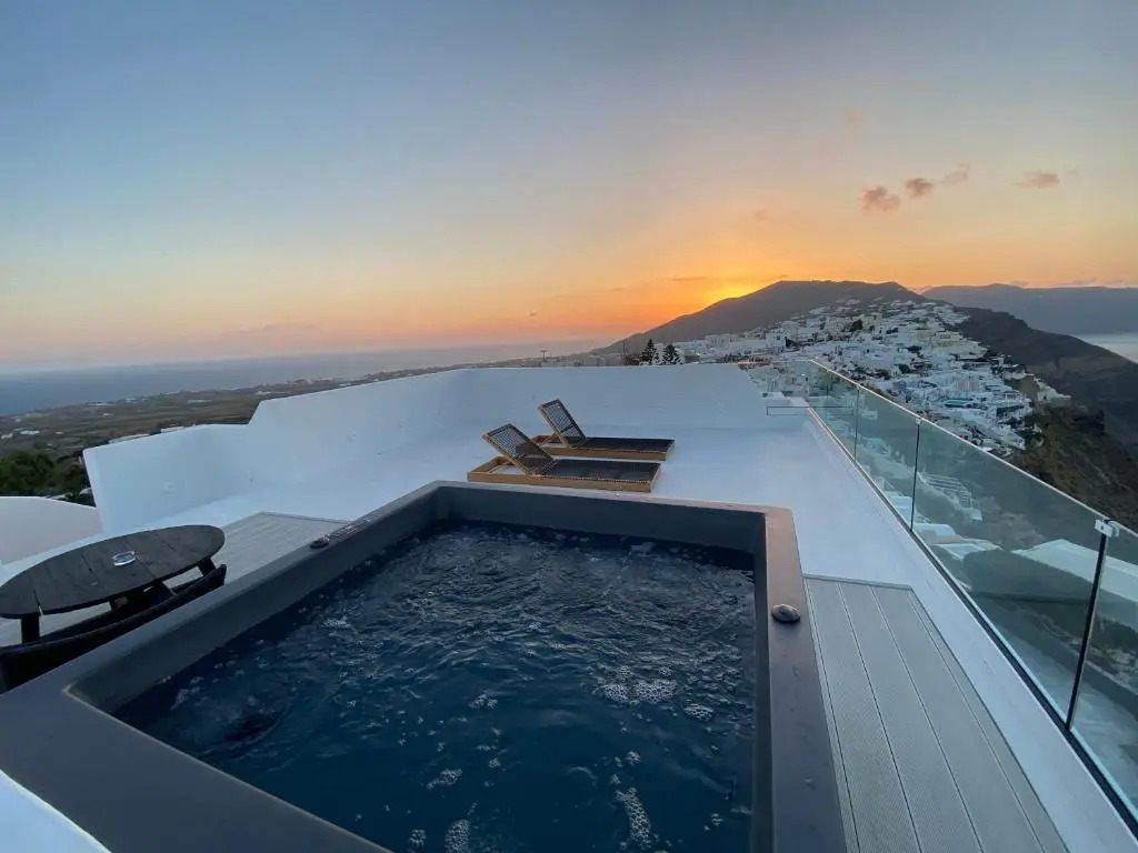 ArmonOia Suites Santorini