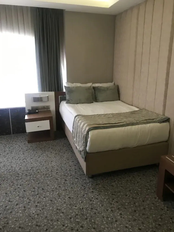 Royal Sweet Hotel