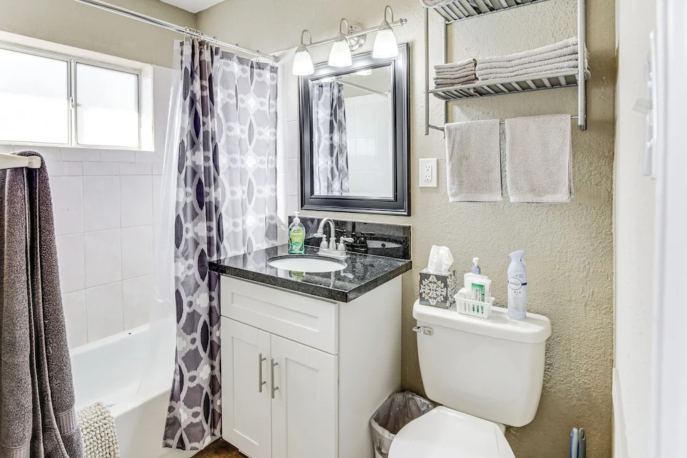 Quiet Family Home w/ Patio ~ 4 Mi to Utep, Airport