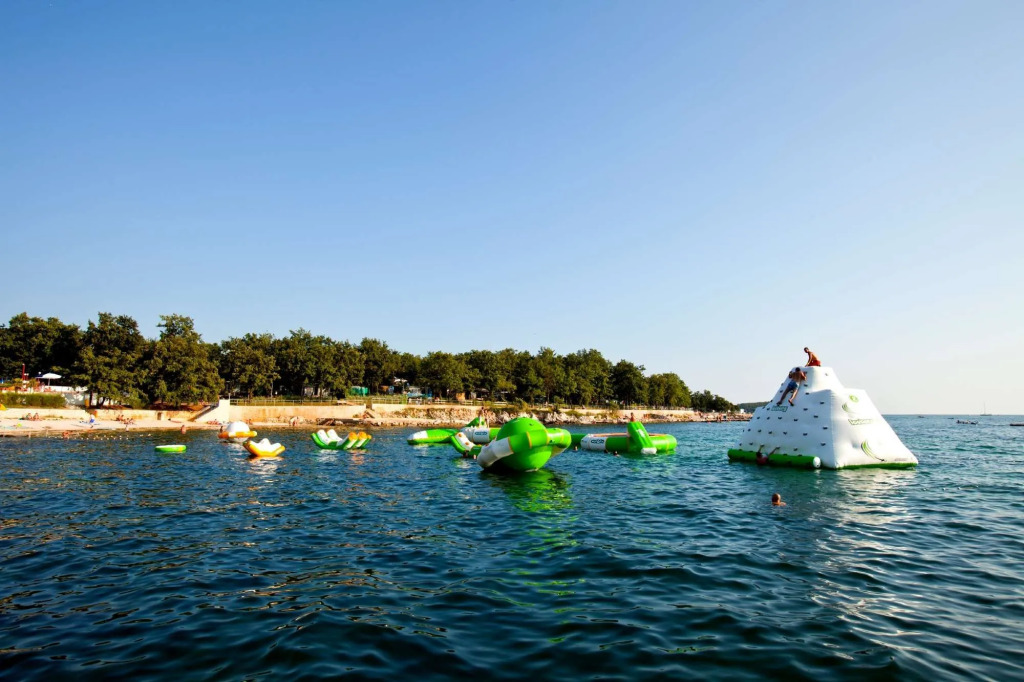 Albatross Mobile Homes on Camping Bijela Uvala