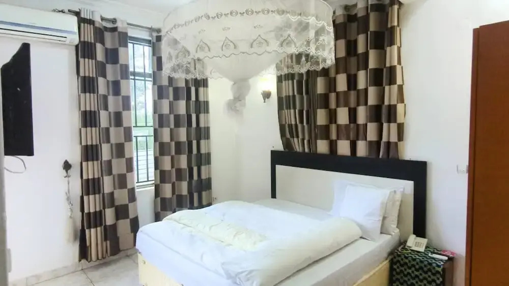 Silver Umubano Light Residence