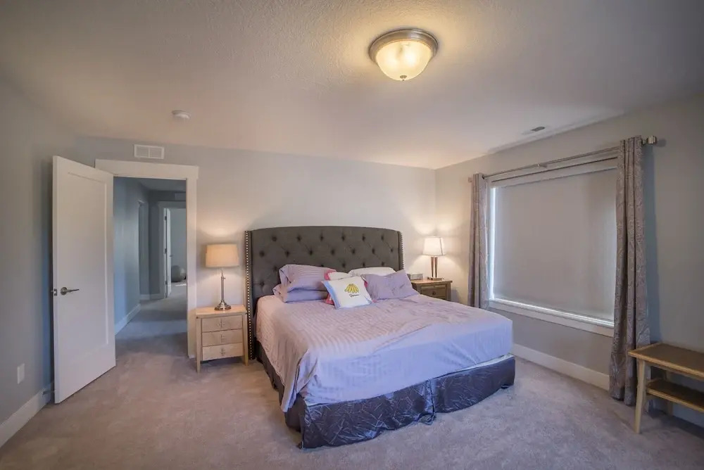 Family Vacation~crater Hot Spring, Tubing & Ice Skating~kanton 3 Bedroom Apts by RedAwning
